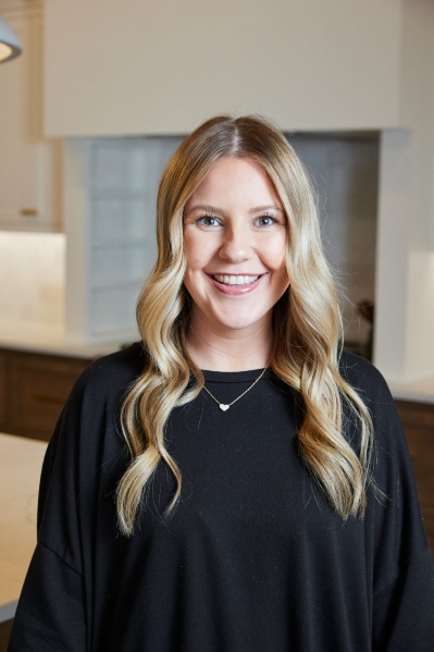 Haylee, online sales consultant at Landmark Fine Home