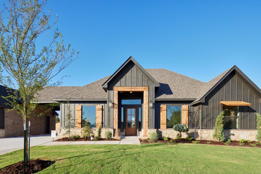 Dark exterior house with Ellie floor plan in the Oklahoma City metro area