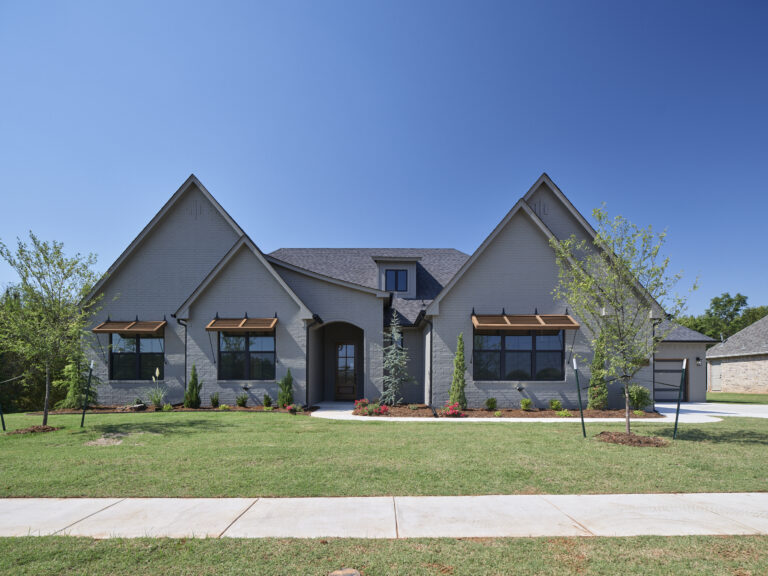 11809 Josie Lane