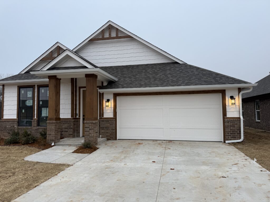 Residential house, quick to move in, located at 305 Carat Drive, Yukon, OK